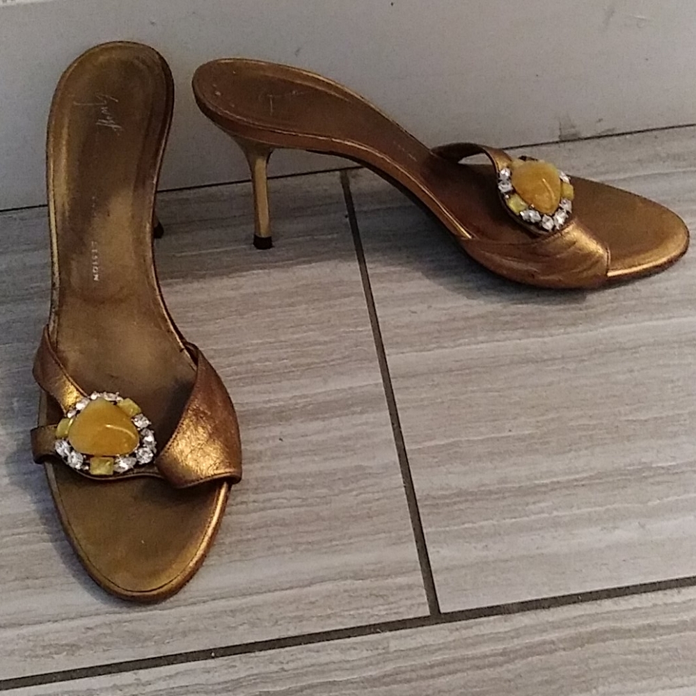 Great Packable Holiday Shoe Women's Bronze Giuseppe Zinotti High Heel Slide Sz:7